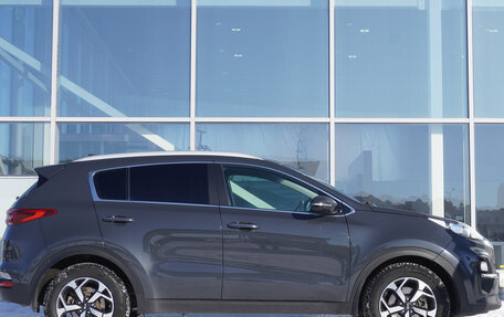 KIA Sportage IV рестайлинг, 2020 год, 2 340 000 рублей, 4 фотография