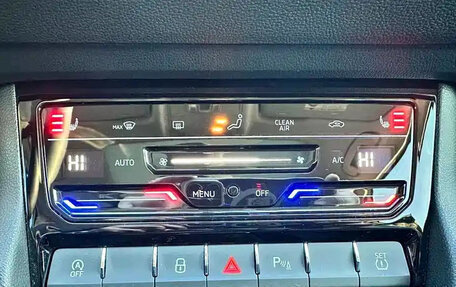 Skoda Karoq I, 2021 год, 2 000 400 рублей, 10 фотография