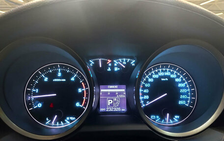 Toyota Land Cruiser 200, 2011 год, 3 097 000 рублей, 16 фотография