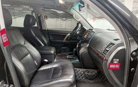 Toyota Land Cruiser 200, 2011 год, 3 097 000 рублей, 13 фотография