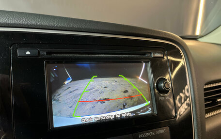 Mitsubishi Outlander III рестайлинг 3, 2015 год, 1 315 000 рублей, 12 фотография