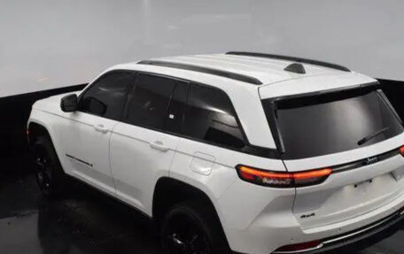 Jeep Grand Cherokee, 2026 год, 4 000 000 рублей, 28 фотография