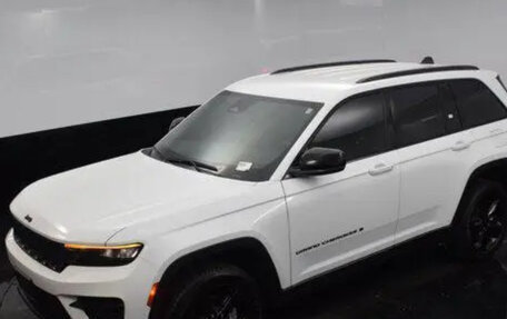 Jeep Grand Cherokee, 2026 год, 4 000 000 рублей, 26 фотография