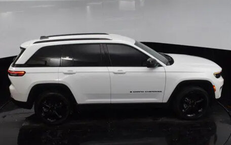 Jeep Grand Cherokee, 2026 год, 4 000 000 рублей, 31 фотография