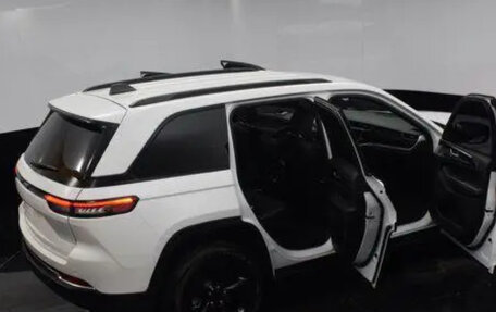 Jeep Grand Cherokee, 2026 год, 4 000 000 рублей, 39 фотография