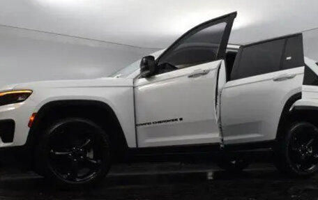 Jeep Grand Cherokee, 2026 год, 4 000 000 рублей, 34 фотография