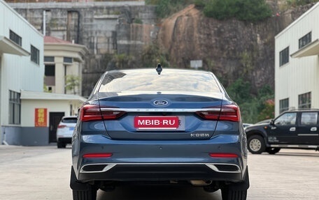 Ford Escort, 2021 год, 1 380 000 рублей, 5 фотография