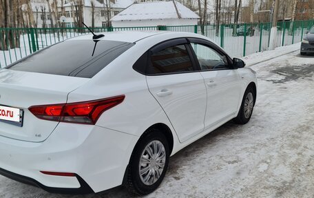 Hyundai Solaris II рестайлинг, 2018 год, 1 400 000 рублей, 2 фотография