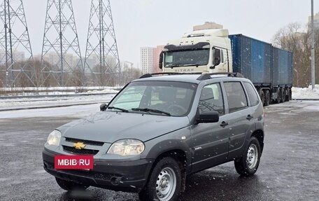 Chevrolet Niva I рестайлинг, 2018 год, 700 000 рублей, 3 фотография