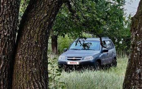 Chevrolet Niva I рестайлинг, 2018 год, 700 000 рублей, 13 фотография