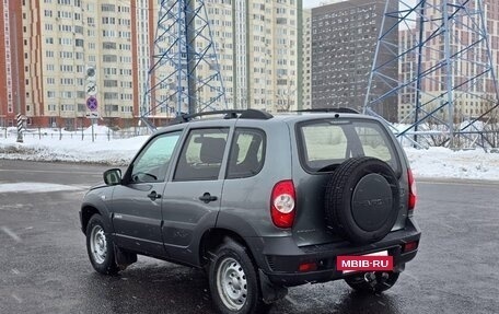 Chevrolet Niva I рестайлинг, 2018 год, 700 000 рублей, 5 фотография