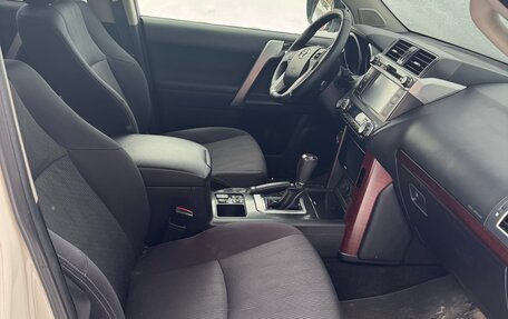 Toyota Land Cruiser Prado 150 рестайлинг 2, 2015 год, 5 200 000 рублей, 8 фотография