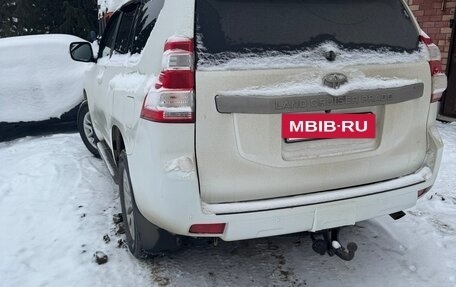 Toyota Land Cruiser Prado 150 рестайлинг 2, 2015 год, 5 200 000 рублей, 3 фотография