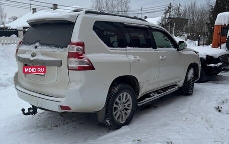 Toyota Land Cruiser Prado 150 рестайлинг 2, 2015 год, 5 200 000 рублей, 5 фотография