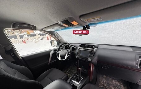 Toyota Land Cruiser Prado 150 рестайлинг 2, 2015 год, 5 200 000 рублей, 6 фотография