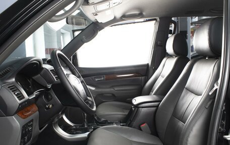 Toyota Land Cruiser Prado 120 рестайлинг, 2006 год, 2 330 000 рублей, 8 фотография