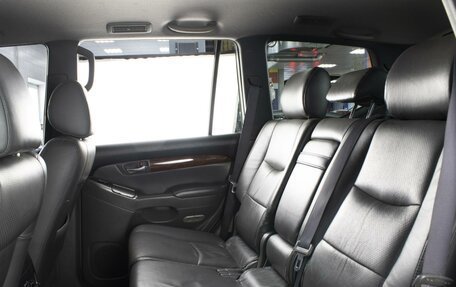 Toyota Land Cruiser Prado 120 рестайлинг, 2006 год, 2 330 000 рублей, 9 фотография