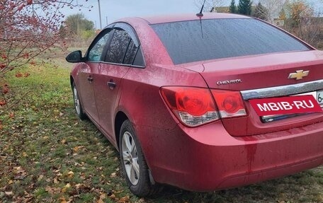 Chevrolet Cruze II, 2010 год, 470 000 рублей, 4 фотография