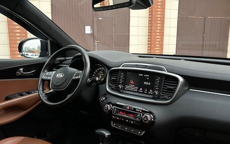 KIA Sorento III Prime рестайлинг, 2018 год, 3 600 000 рублей, 12 фотография