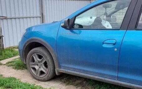 Renault Sandero II рестайлинг, 2021 год, 1 294 000 рублей, 2 фотография