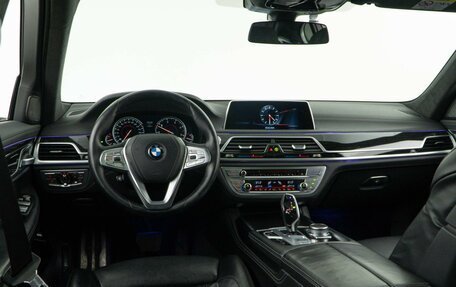 BMW 7 серия, 2016 год, 4 198 999 рублей, 8 фотография