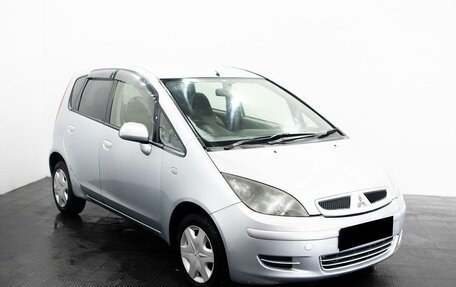 Mitsubishi Colt VI рестайлинг, 2002 год, 300 000 рублей, 3 фотография