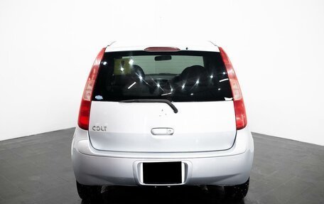 Mitsubishi Colt VI рестайлинг, 2002 год, 300 000 рублей, 5 фотография