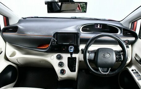 Toyota Sienta II, 2017 год, 1 345 000 рублей, 11 фотография