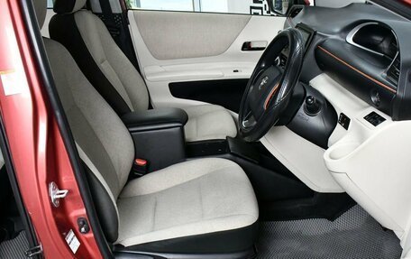 Toyota Sienta II, 2017 год, 1 345 000 рублей, 10 фотография