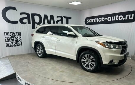 Toyota Highlander III, 2014 год, 2 995 000 рублей, 3 фотография