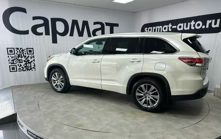 Toyota Highlander III, 2014 год, 2 995 000 рублей, 6 фотография