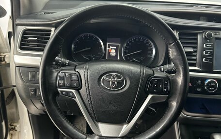 Toyota Highlander III, 2014 год, 2 995 000 рублей, 15 фотография