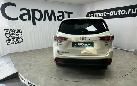 Toyota Highlander III, 2014 год, 2 995 000 рублей, 7 фотография