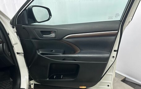 Toyota Highlander III, 2014 год, 2 995 000 рублей, 25 фотография