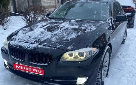 BMW 5 серия, 2010 год, 1 500 000 рублей, 2 фотография