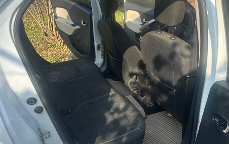 Renault Logan II, 2014 год, 430 000 рублей, 8 фотография