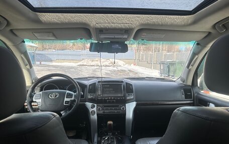 Toyota Land Cruiser 200, 2009 год, 2 700 000 рублей, 13 фотография