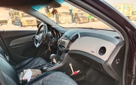 Chevrolet Cruze II, 2014 год, 800 000 рублей, 13 фотография