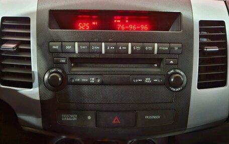 Mitsubishi Outlander III рестайлинг 3, 2010 год, 1 250 000 рублей, 15 фотография