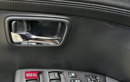 Mitsubishi Outlander III рестайлинг 3, 2010 год, 1 250 000 рублей, 17 фотография