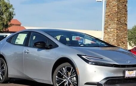 Toyota Prius IV XW50, 2026 год, 4 734 000 рублей, 1 фотография