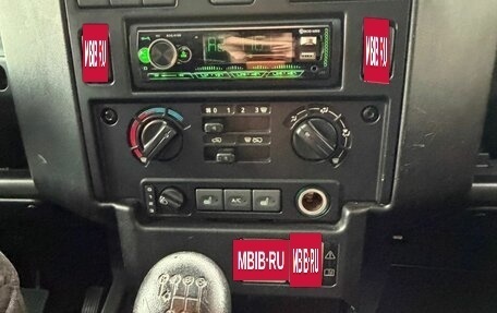 Land Rover Defender I, 2011 год, 4 400 000 рублей, 7 фотография