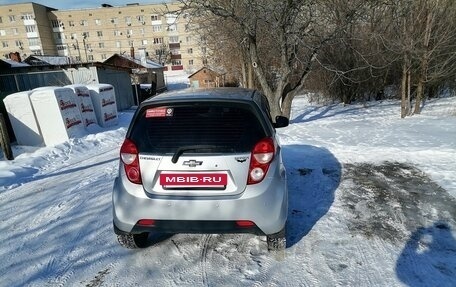 Chevrolet Spark III, 2012 год, 615 000 рублей, 3 фотография