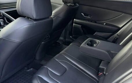 Hyundai Elantra, 2022 год, 1 610 000 рублей, 10 фотография