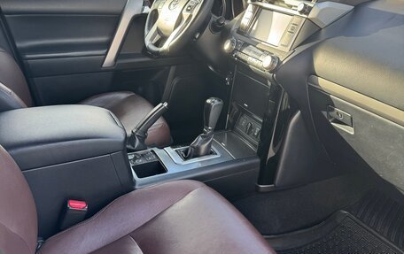 Toyota Land Cruiser Prado 150 рестайлинг 2, 2016 год, 4 500 000 рублей, 9 фотография