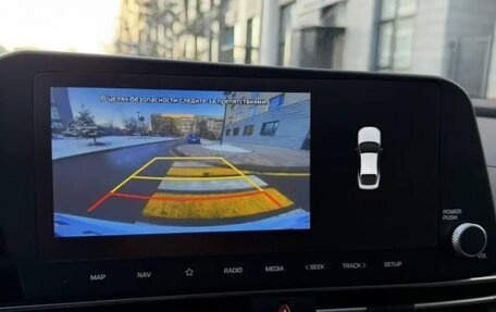 Hyundai Elantra, 2022 год, 1 610 000 рублей, 13 фотография