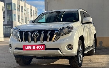 Toyota Land Cruiser Prado 150 рестайлинг 2, 2016 год, 4 500 000 рублей, 5 фотография