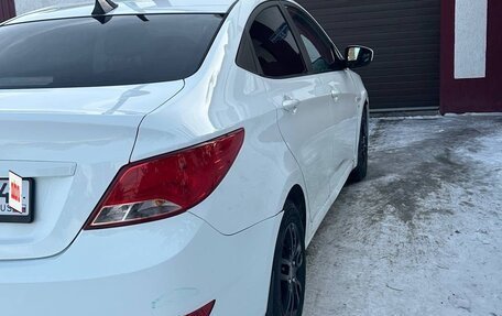 Hyundai Solaris II рестайлинг, 2016 год, 670 000 рублей, 4 фотография