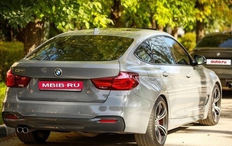 BMW 3 серия, 2020 год, 3 300 000 рублей, 2 фотография