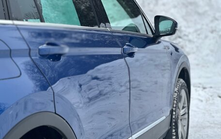 Volkswagen Tiguan II, 2018 год, 2 999 000 рублей, 4 фотография